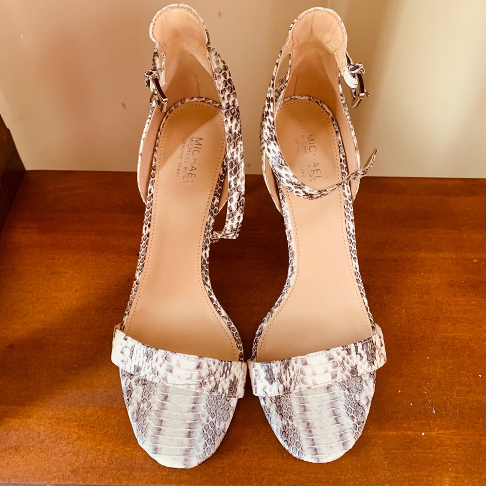 MK Heels